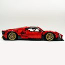 1: 8 Alfa Romeo 33 Stradale, Customized Pearlescent Red Paint Appearance (3861 Pcs)