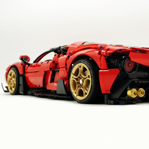 1: 8 Alfa Romeo 33 Stradale Supercar, Pearlescent Red Paint Customized Version (3861 Pcs) - Image 14