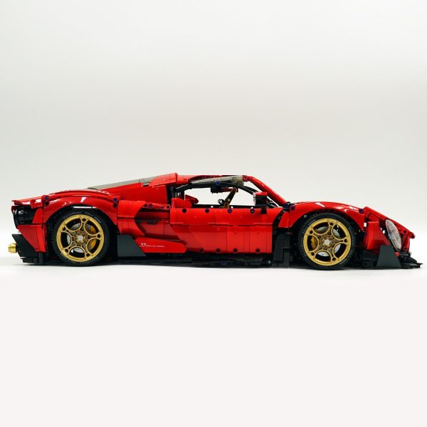 1: 8 Alfa Romeo 33 Stradale Supercar, Pearlescent Red Paint Customized Version (3861 Pcs) - Image 7