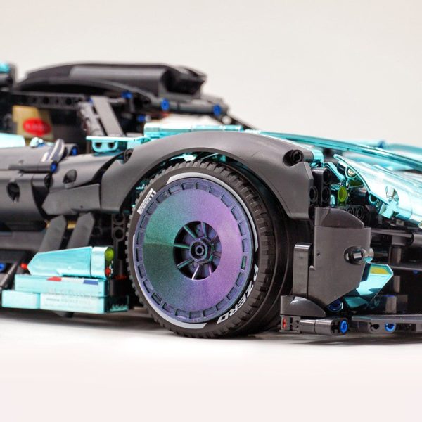 1: 8 Bugatti Bolide W16, Electroplating Lake Blue Customized Version, Fully Printed Exterior Parts, Free Electroplated Wheels (3588 PCS) - Image 3