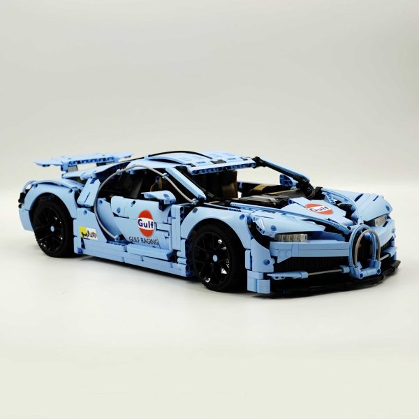 1: 8 Bugatti Chiron, Custom Modified Gulf Blue Version (4031PCS) - Image 7