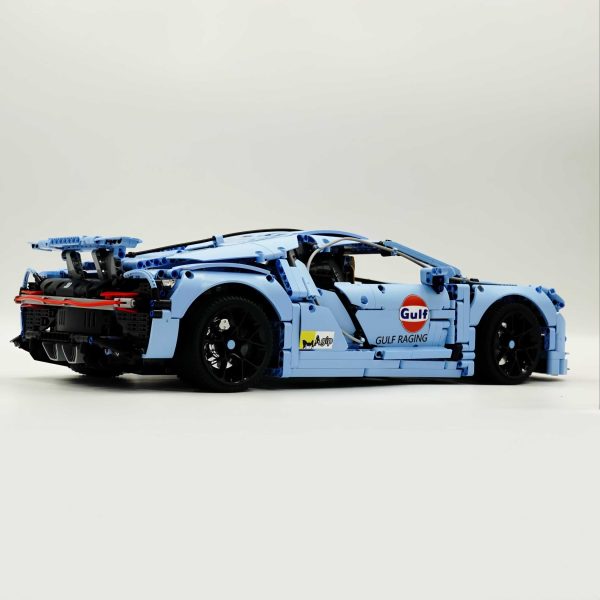 1: 8 Bugatti Chiron, Custom Modified Gulf Blue Version (4031PCS) - Image 10