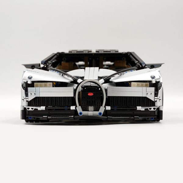 1: 8 Bugatti Chiron, Custom Modified Police Car Version (4031PCS) - Image 5
