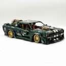 1: 8 Dodge Challenger, Pearlescent Green Paint Customized Version (3751 Pcs)