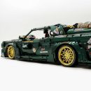 1: 8 Dodge Challenger, Pearlescent Green Paint Customized Version (3751 Pcs)