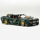 1: 8 Dodge Challenger, Pearlescent Green Paint Customized Version (3751 Pcs)