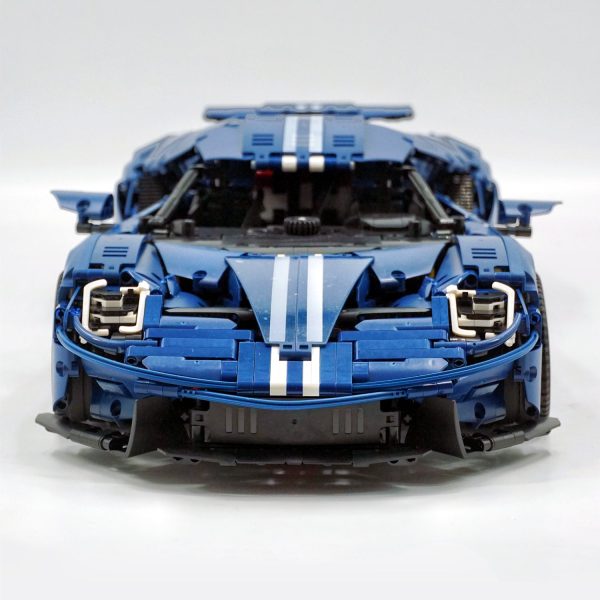 1: 8 Ford GT Blue Supercar (3056 PCS) - Image 8