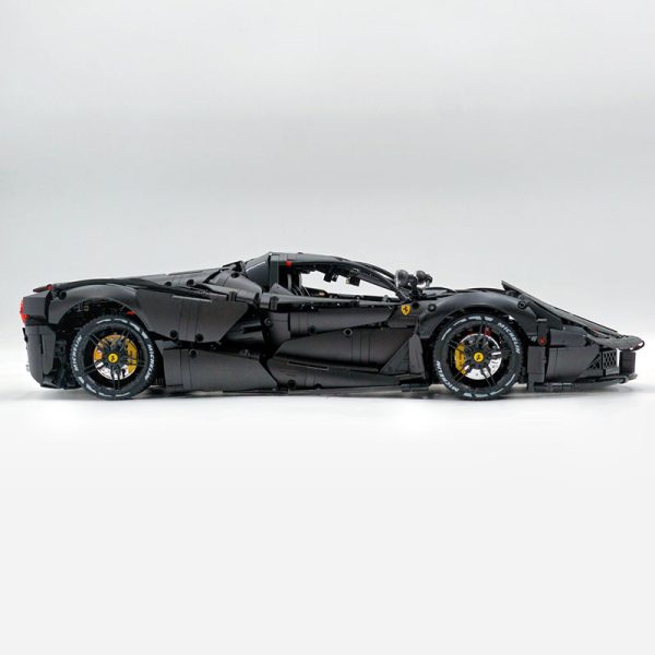 1: 8 LaFerrari C6 Sportcar, Custom Metal Black, Fully Detailed Simulation, The Ultimate Collectible, None-Remote Controlled (4739Pcs) - Image 3