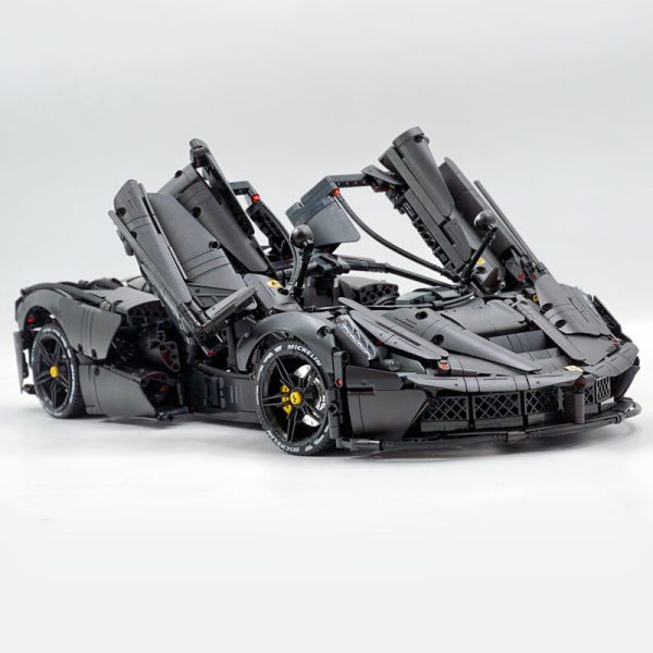 1: 8 LaFerrari C6 Sportcar, Custom Metal Black, Fully Detailed Simulation, The Ultimate Collectible, None-Remote Controlled (4739Pcs) - Image 4