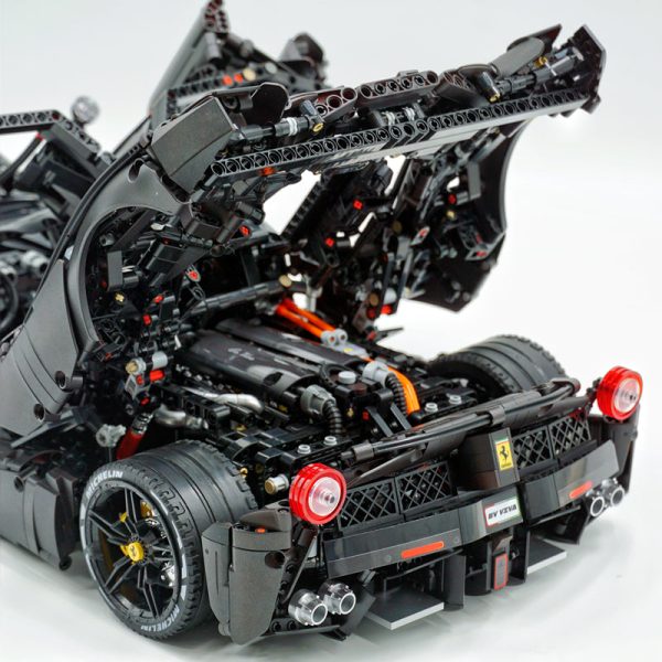 1: 8 LaFerrari C6 Sportcar, Custom Metal Black, Fully Detailed Simulation, The Ultimate Collectible, None-Remote Controlled (4739Pcs) - Image 7