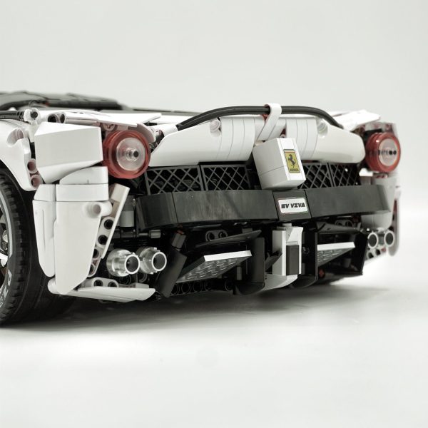 1: 8 LaFerrari C6 Sportcar, Custom White Goddess, Fully Detailed Simulation, The Ultimate Collectible, None-Remote Controlled (4739Pcs) - Image 8