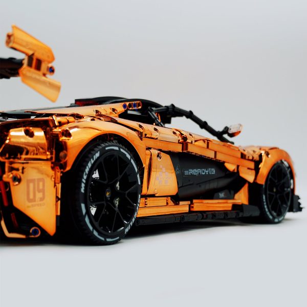 1: 8 McLaren P1 Orange Gold Plating Supercar Building Sets with Remote Control, Electric lift tail, Electric Doors (3568 Pcs) - Image 10