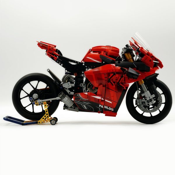1:5 Ducati V4S Motorcycle with Front and Rear Lights(2129 PCS) - Image 2