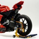 1:5 Ducati V4S Motorcycle with Front and Rear Lights(2129 PCS)