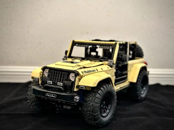 1: 6 Jeep Wrangler Off-Road Pickup with Remove Control, Electric Telescopic Hook, Tank Turn, Exclusive Wheel Arch, 3621 Pcs - Image 9