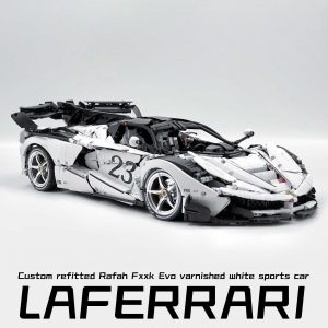 1: 8 LaFerrari FXXK EVO Custom Modified, Rare Pearl White Enamel Paint, Oversized Rear Wing (4739 Pcs)