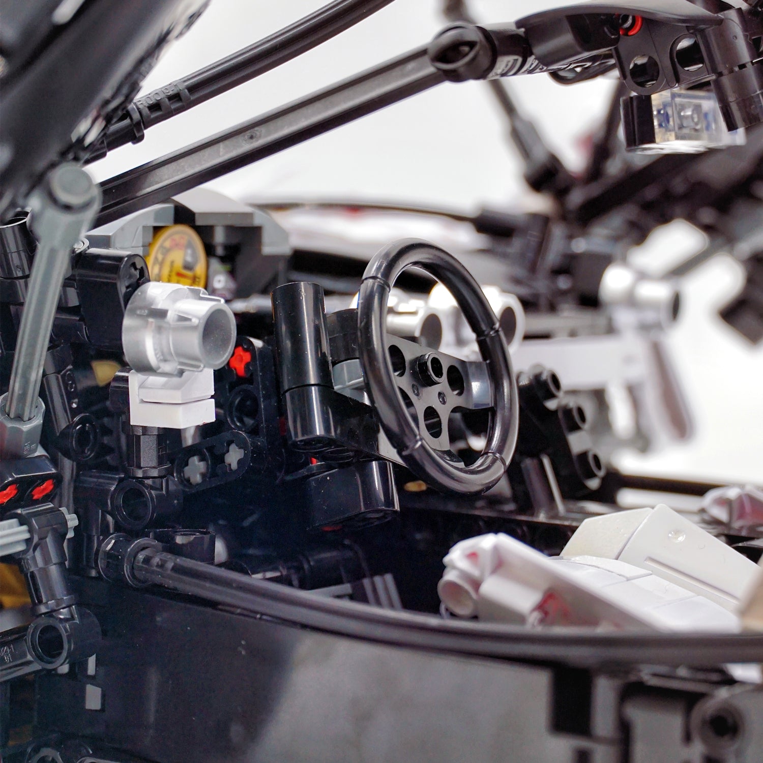 1: 8 LaFerrari FXXK EVO Custom Modified, Rare Pearl White Enamel Paint, Oversized Rear Wing (4739 Pcs) - Image 9