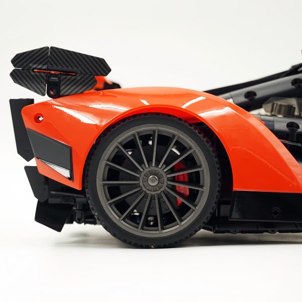 McLaren Solus-GT Building Set – Spray Gradient Finish, Exclusive Molded Accessories, and Ultimate Craftsmanship (2135 Pcs) - Image 8