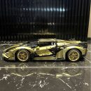 1: 8 Gold Lamborghini Sian Collector's Edition (3955 Pcs)