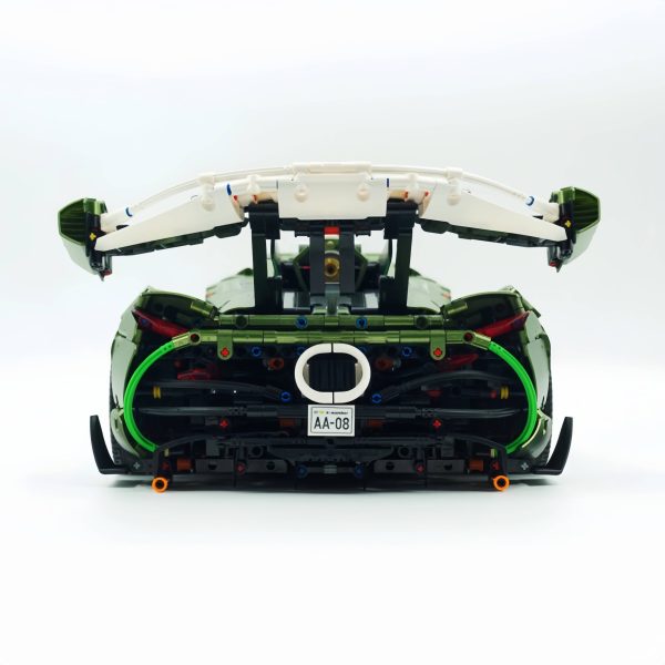 1: 8 Koenigsegg JESKO Supercar with Remote Control, Electric Doors and Rear Spoiler, Electric Air Suspension, Steam Spray System(3838 Pcs) - Image 18