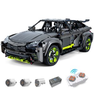 1: 8 Lamborghini URUS SUV with Remote Control, Ultimate Collector's Edition (3251 Pcs)