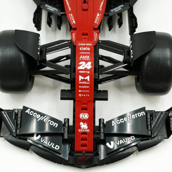 The Official 2022 Alfa Romeo F1 Car ORLEN C42 (1868 Pcs) - Image 17