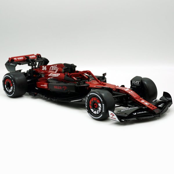 The Official 2022 Alfa Romeo F1 Car ORLEN C42 (1868 Pcs) - Image 21