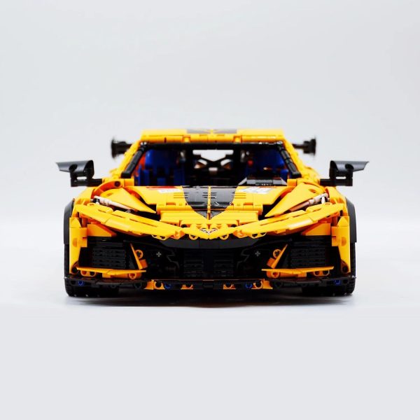 1: 8 Corvette C8 Supercar Building Sets with Remote Control, Electric lift tail, Electric Lifting Chassis, Electric Door (3788 Pcs) - Image 11