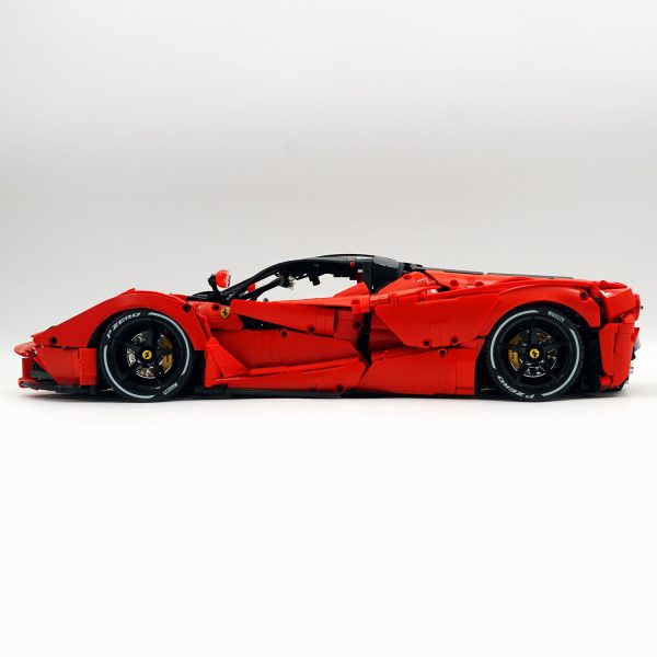 1: 8 LaFerrari C6 Sportcar Building Set, Fully Detailed Simulation, The Ultimate Collectible, None-Remote Controlled (4739Pcs) - Image 15
