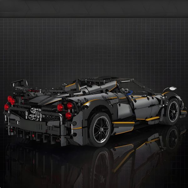 COLLECTOR'S HUAYRA CARBON FIBER EDITION | 4802PCS - Image 3