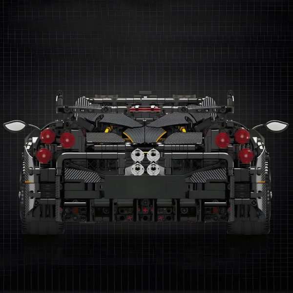COLLECTOR'S HUAYRA CARBON FIBER EDITION | 4802PCS - Image 4