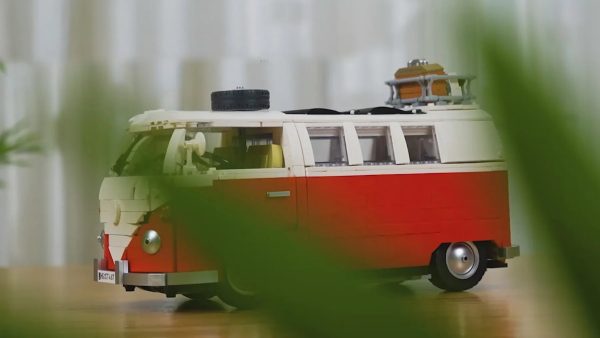 VINTAGE CAMPERVAN | 2055PCS - Image 2
