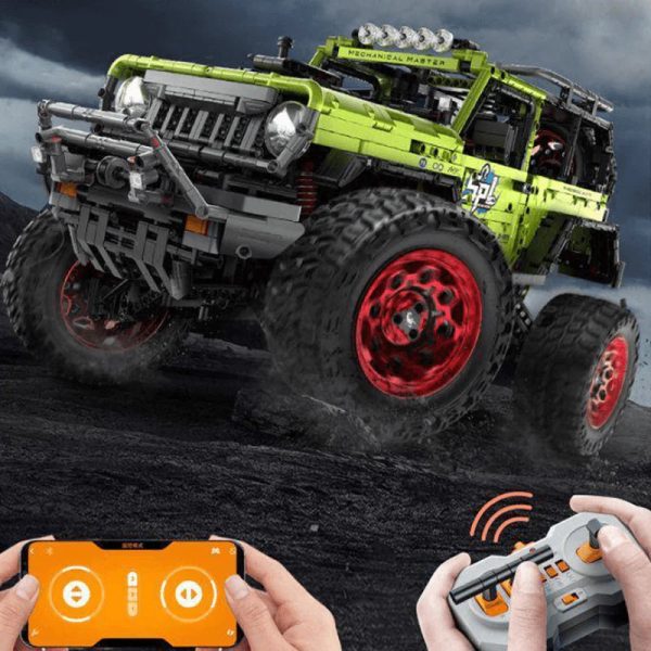 THE ULTIMATE 1:6 SCALE OFF ROADER | 2544PCS - Image 8