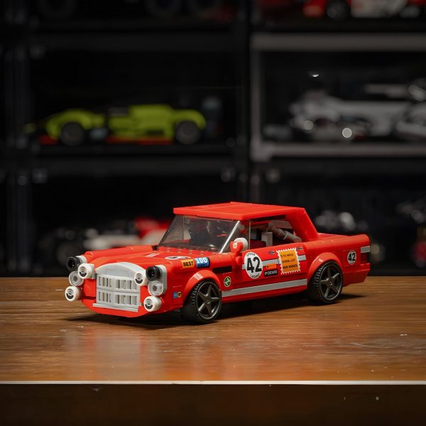 THE ICONIC 300 SEL "RED PIG" | 344PCS - Image 2