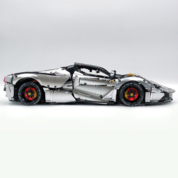 1: 8 LaFerrari C6 Sportcar, Customized Metal Silver, Fully Detailed Simulation, The Ultimate Collectible, None-Remote Controlled (4739Pcs) - Image 2