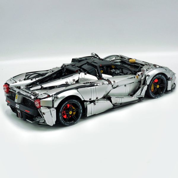 1: 8 LaFerrari C6 Sportcar, Customized Metal Silver, Fully Detailed Simulation, The Ultimate Collectible, None-Remote Controlled (4739Pcs) - Image 3